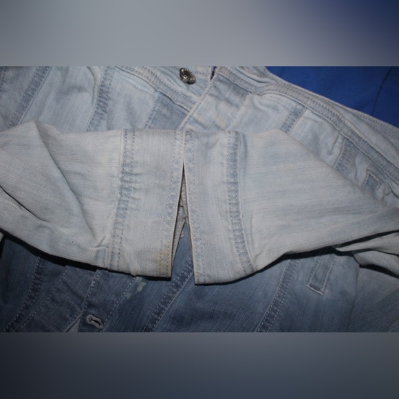 Jones New York Jean Jacket - Picture 5 of 6